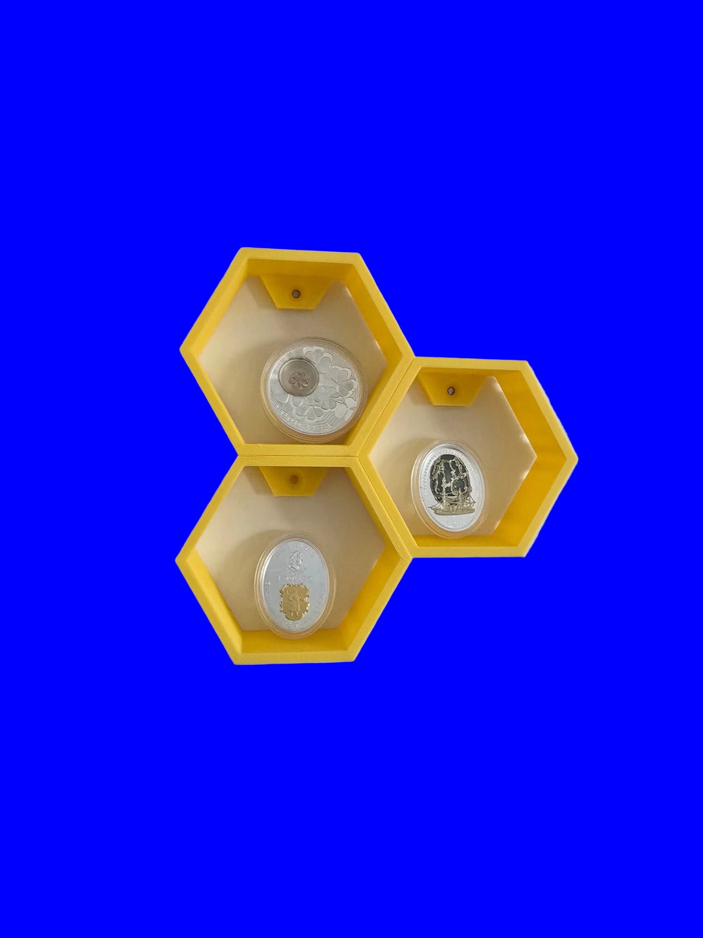 Honeycomb shelf
